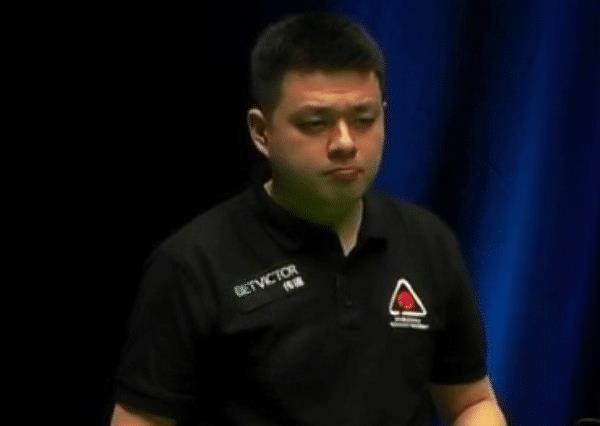 体育产业的 体育产业的