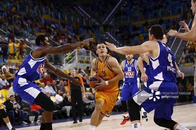 具备跨语种 具备跨语种